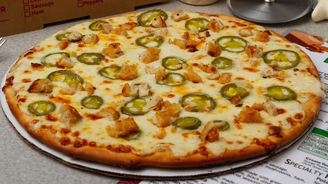 Jeremy Chicken Pizza.